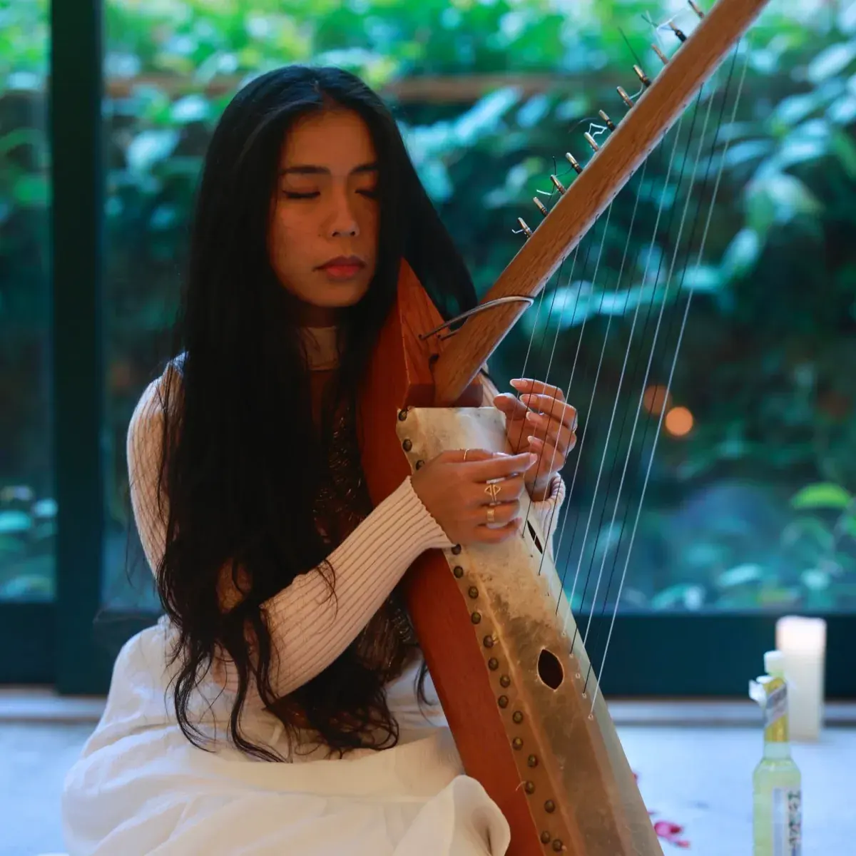Sarah with her harp